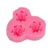 Matrita cu trei trandafiri